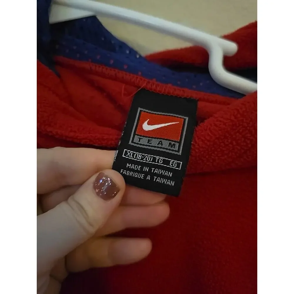 Vintage Nike Basketball Red Fleece Pullover Hoodie Sweatshirt Boys Sz XL (18-20)